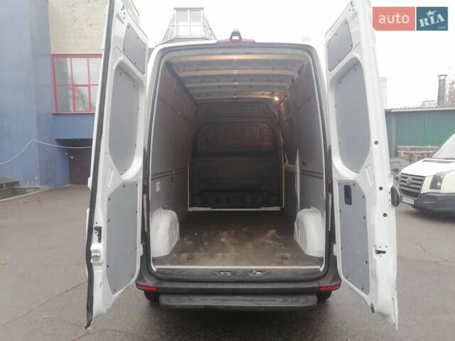 Белый Мерседес Sprinter, объемом двигателя 0 л и пробегом 25 тыс. км за 19900 $, фото 2 на Automoto.ua