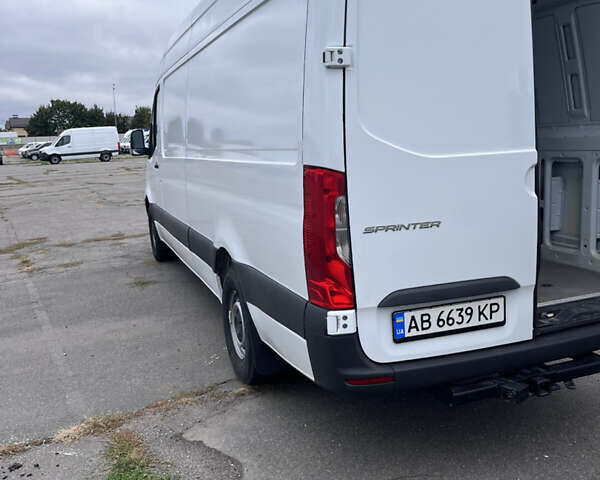 Белый Мерседес Sprinter, объемом двигателя 2.99 л и пробегом 24 тыс. км за 39000 $, фото 5 на Automoto.ua