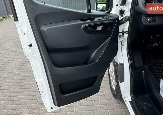 Белый Мерседес Sprinter, объемом двигателя 1.95 л и пробегом 241 тыс. км за 25900 $, фото 24 на Automoto.ua