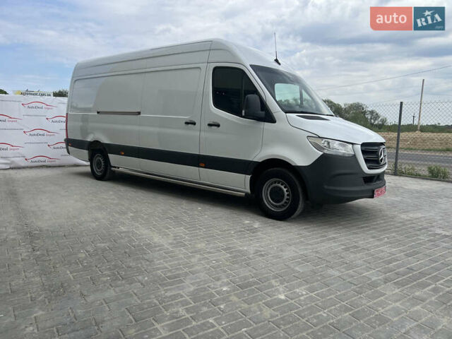 Белый Мерседес Sprinter, объемом двигателя 2 л и пробегом 246 тыс. км за 26650 $, фото 4 на Automoto.ua