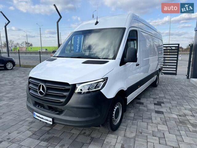 Белый Мерседес Sprinter, объемом двигателя 2.2 л и пробегом 251 тыс. км за 28500 $, фото 7 на Automoto.ua