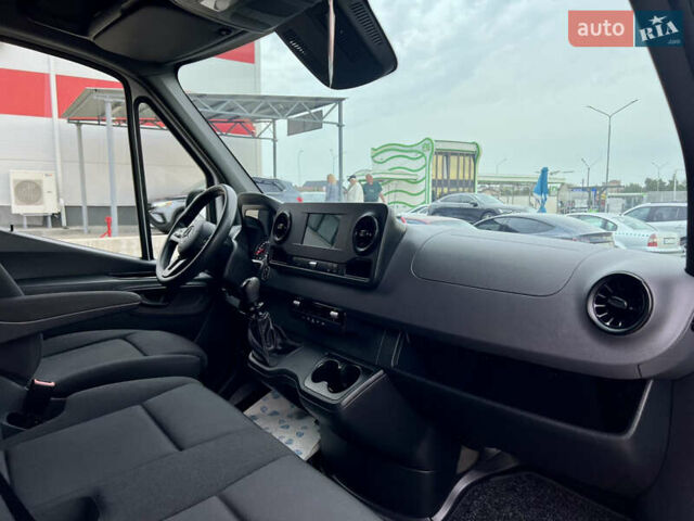 Белый Мерседес Sprinter, объемом двигателя 2.2 л и пробегом 250 тыс. км за 34999 $, фото 27 на Automoto.ua