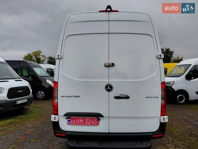 Белый Мерседес Sprinter, объемом двигателя 0 л и пробегом 207 тыс. км за 22600 $, фото 34 на Automoto.ua