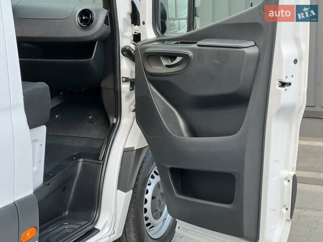 Білий Мерседес Sprinter, об'ємом двигуна 2.2 л та пробігом 253 тис. км за 24500 $, фото 120 на Automoto.ua