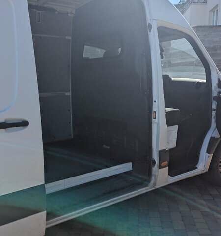 Белый Мерседес Sprinter, объемом двигателя 1.95 л и пробегом 191 тыс. км за 27900 $, фото 4 на Automoto.ua