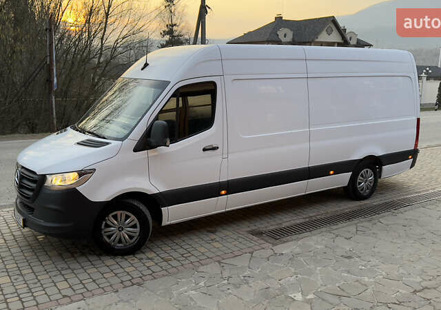 Белый Мерседес Sprinter, объемом двигателя 2.2 л и пробегом 257 тыс. км за 29039 $, фото 31 на Automoto.ua