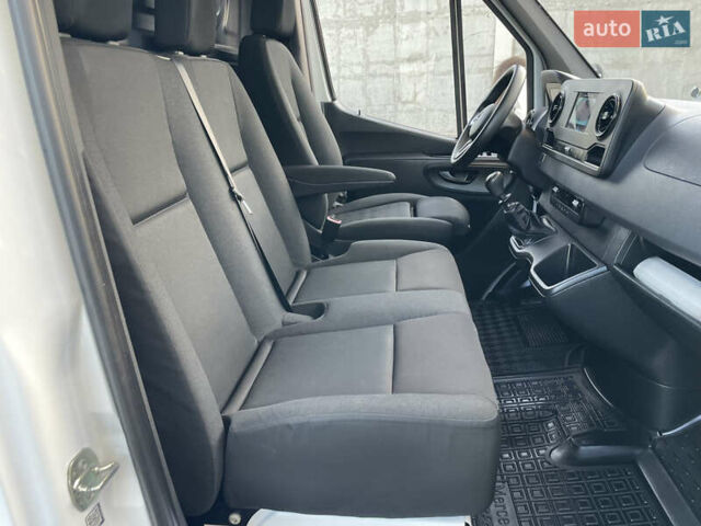 Белый Мерседес Sprinter, объемом двигателя 2.2 л и пробегом 288 тыс. км за 24900 $, фото 42 на Automoto.ua