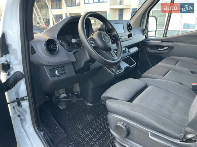 Белый Мерседес Sprinter, объемом двигателя 2.2 л и пробегом 288 тыс. км за 24900 $, фото 31 на Automoto.ua