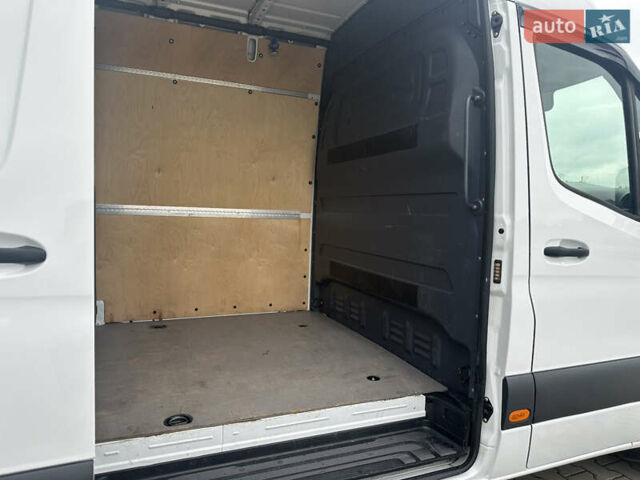 Мерседес Sprinter 2021 у Ковель на Automoto.ua Білий Мерседес Sprinter, об'ємом двигуна 1.95 л та пробігом 305 тис. км за 25200 $, фото 19 на Automoto.ua
