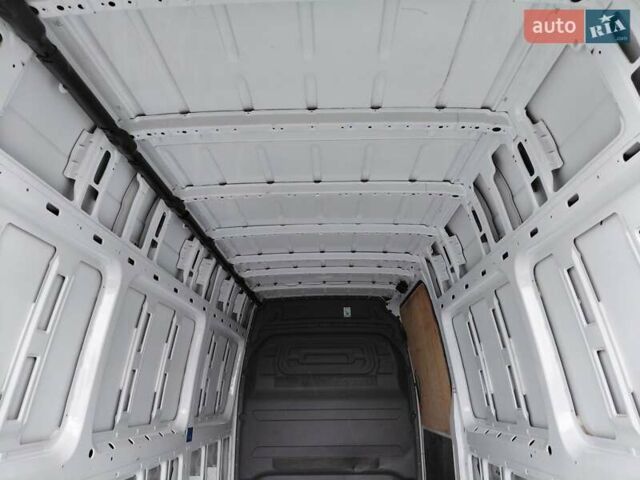 Белый Мерседес Sprinter, объемом двигателя 0 л и пробегом 207 тыс. км за 22600 $, фото 29 на Automoto.ua