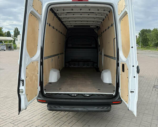 Белый Мерседес Sprinter, объемом двигателя 2.2 л и пробегом 208 тыс. км за 26999 $, фото 86 на Automoto.ua