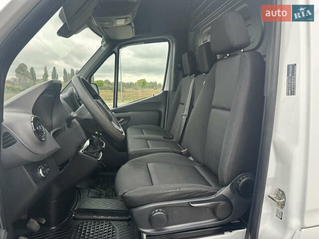 Мерседес Sprinter 2021 у Ковель на Automoto.ua Білий Мерседес Sprinter, об'ємом двигуна 1.95 л та пробігом 305 тис. км за 25200 $, фото 24 на Automoto.ua