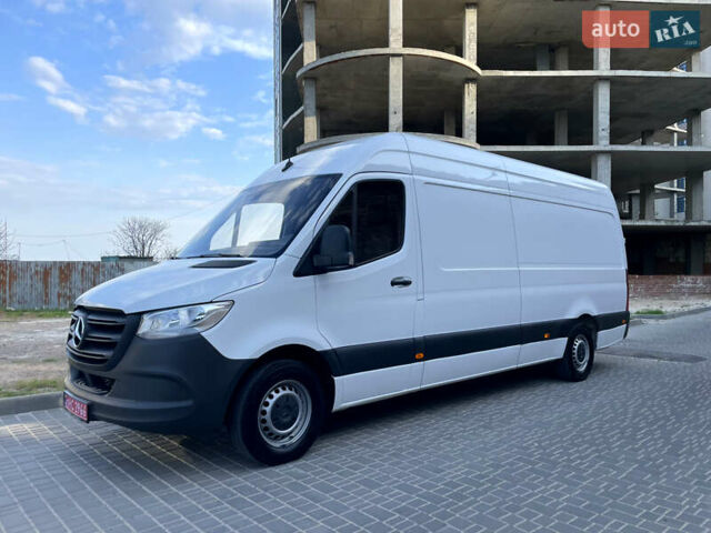 Белый Мерседес Sprinter, объемом двигателя 2.2 л и пробегом 298 тыс. км за 25600 $, фото 5 на Automoto.ua