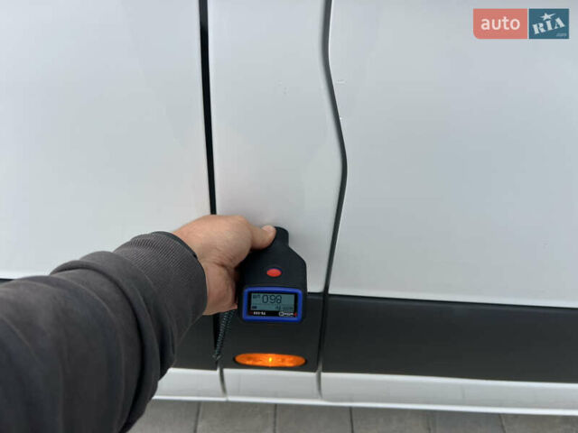 Белый Мерседес Sprinter, объемом двигателя 2.2 л и пробегом 253 тыс. км за 24700 $, фото 202 на Automoto.ua