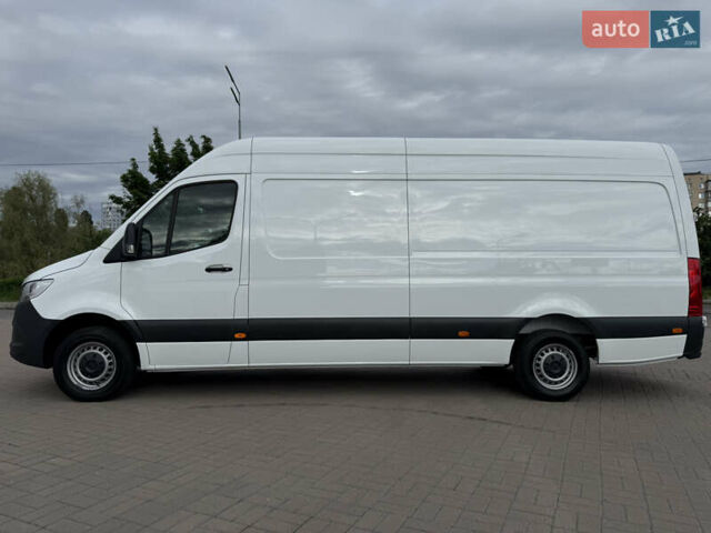 Белый Мерседес Sprinter, объемом двигателя 2.2 л и пробегом 208 тыс. км за 26999 $, фото 19 на Automoto.ua