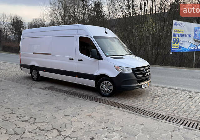 Белый Мерседес Sprinter, объемом двигателя 2.2 л и пробегом 257 тыс. км за 29039 $, фото 42 на Automoto.ua