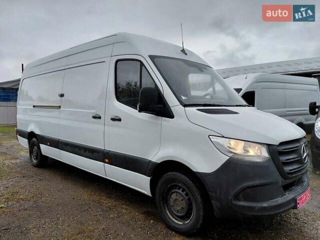 Белый Мерседес Sprinter, объемом двигателя 0 л и пробегом 207 тыс. км за 22600 $, фото 69 на Automoto.ua