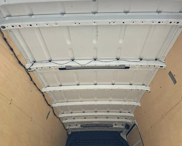 Белый Мерседес Sprinter, объемом двигателя 2.2 л и пробегом 298 тыс. км за 25600 $, фото 73 на Automoto.ua