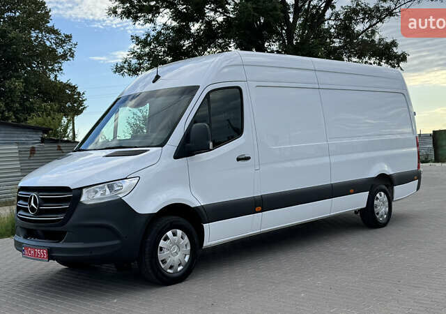 Белый Мерседес Sprinter, объемом двигателя 1.95 л и пробегом 241 тыс. км за 25900 $, фото 11 на Automoto.ua