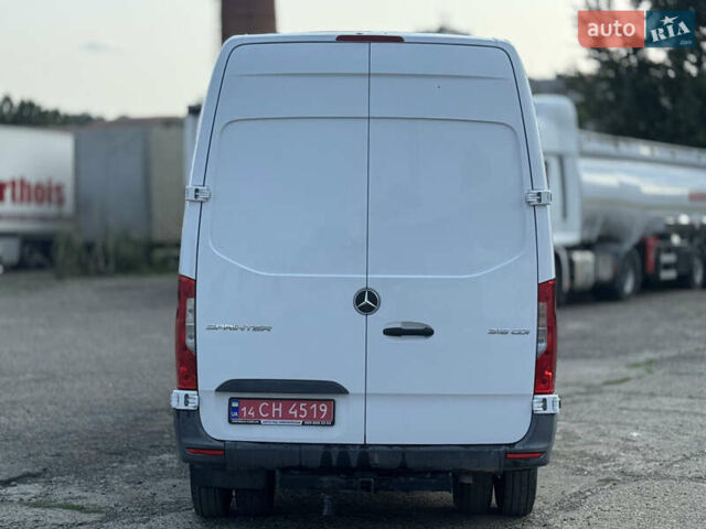 Мерседес Sprinter 2021 в Черновцах на Automoto.ua Белый Мерседес Sprinter, объемом двигателя 3 л и пробегом 119 тыс. км за 38600 $, фото 4 на Automoto.ua