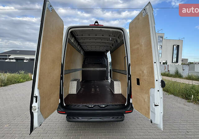 Белый Мерседес Sprinter, объемом двигателя 1.95 л и пробегом 241 тыс. км за 25900 $, фото 57 на Automoto.ua
