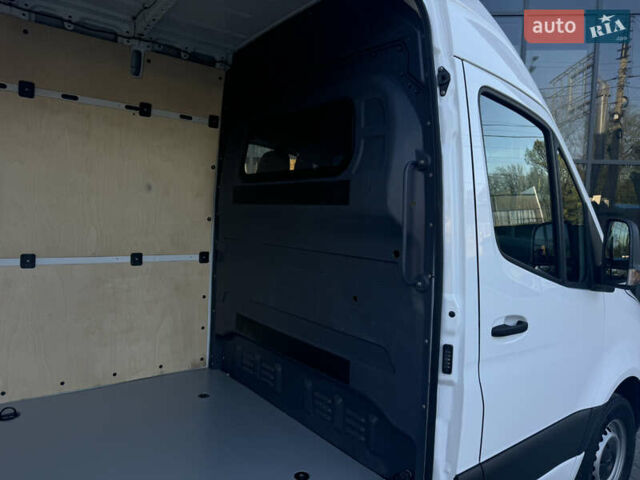 Белый Мерседес Sprinter, объемом двигателя 2.14 л и пробегом 203 тыс. км за 27500 $, фото 30 на Automoto.ua