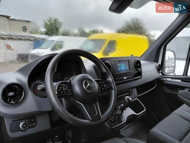 Белый Мерседес Sprinter, объемом двигателя 0 л и пробегом 207 тыс. км за 22600 $, фото 54 на Automoto.ua