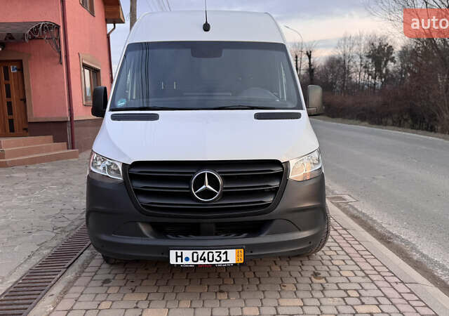 Белый Мерседес Sprinter, объемом двигателя 2.2 л и пробегом 257 тыс. км за 29039 $, фото 41 на Automoto.ua