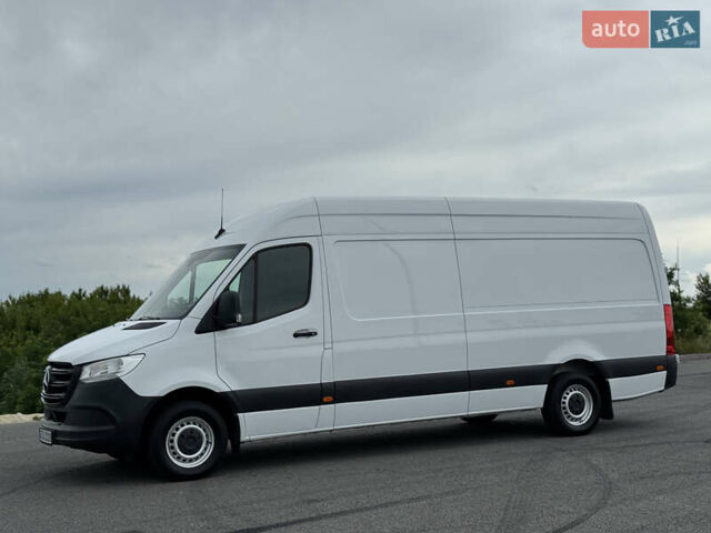 Белый Мерседес Sprinter, объемом двигателя 2.2 л и пробегом 299 тыс. км за 25900 $, фото 4 на Automoto.ua