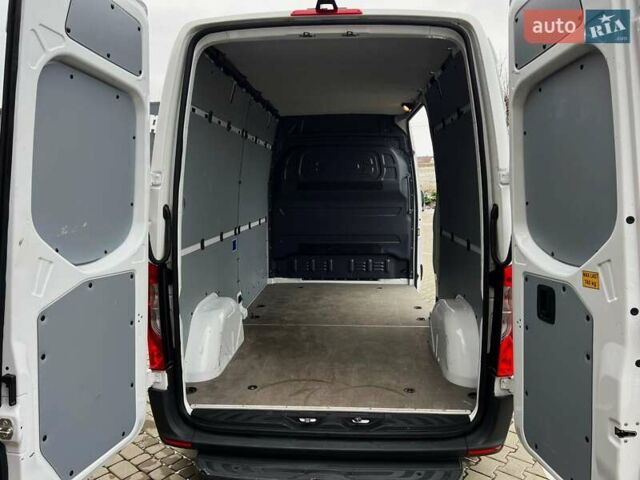 Белый Мерседес Sprinter, объемом двигателя 0 л и пробегом 10 тыс. км за 21500 $, фото 28 на Automoto.ua
