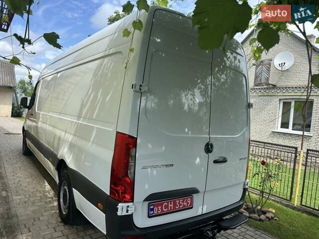 Белый Мерседес Sprinter, объемом двигателя 2 л и пробегом 244 тыс. км за 29800 $, фото 3 на Automoto.ua