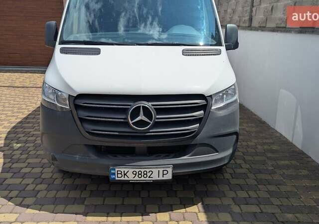 Белый Мерседес Sprinter, объемом двигателя 1.95 л и пробегом 192 тыс. км за 27500 $, фото 9 на Automoto.ua