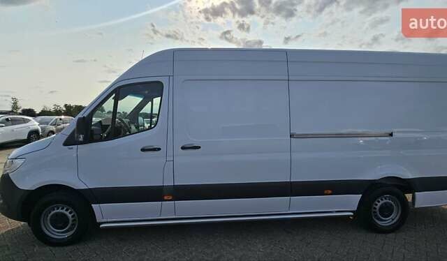 Белый Мерседес Sprinter, объемом двигателя 2 л и пробегом 275 тыс. км за 27900 $, фото 9 на Automoto.ua