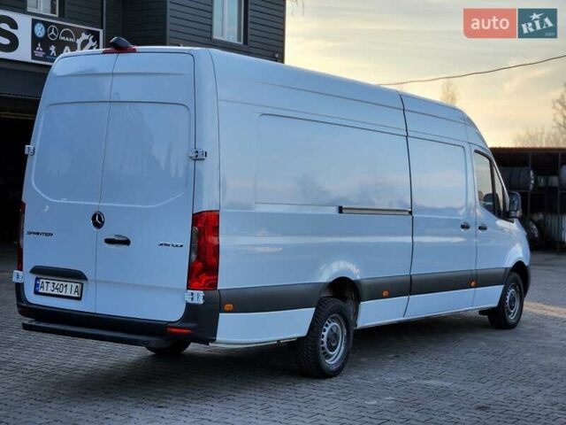 Белый Мерседес Sprinter, объемом двигателя 2.14 л и пробегом 46 тыс. км за 35800 $, фото 4 на Automoto.ua