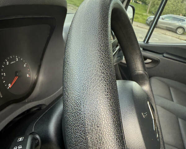 Белый Мерседес Sprinter, объемом двигателя 2.2 л и пробегом 208 тыс. км за 26999 $, фото 52 на Automoto.ua