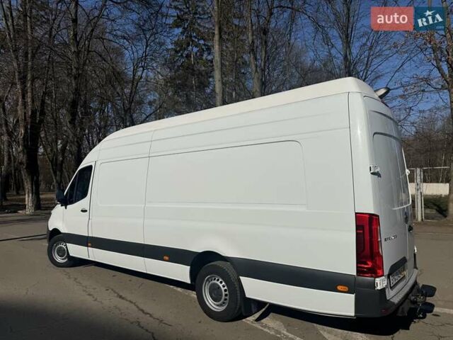 Белый Мерседес Sprinter, объемом двигателя 2.99 л и пробегом 292 тыс. км за 60258 $, фото 7 на Automoto.ua