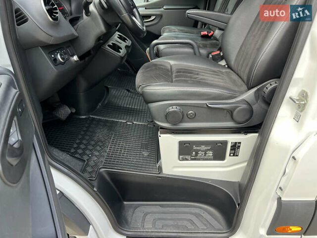 Белый Мерседес Sprinter, объемом двигателя 3 л и пробегом 121 тыс. км за 68715 $, фото 12 на Automoto.ua