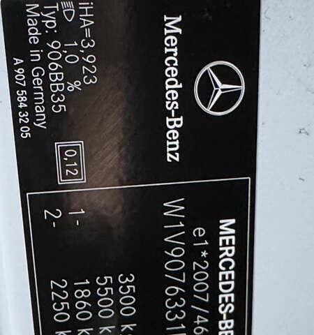 Белый Мерседес Sprinter, объемом двигателя 0 л и пробегом 239 тыс. км за 25900 $, фото 61 на Automoto.ua