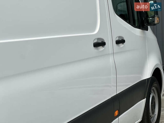 Білий Мерседес Sprinter, об'ємом двигуна 2.2 л та пробігом 253 тис. км за 24500 $, фото 76 на Automoto.ua