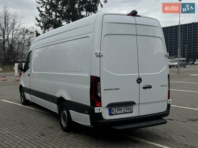 Белый Мерседес Sprinter, объемом двигателя 2.2 л и пробегом 285 тыс. км за 27000 $, фото 25 на Automoto.ua