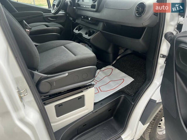 Белый Мерседес Sprinter, объемом двигателя 2 л и пробегом 246 тыс. км за 26650 $, фото 30 на Automoto.ua
