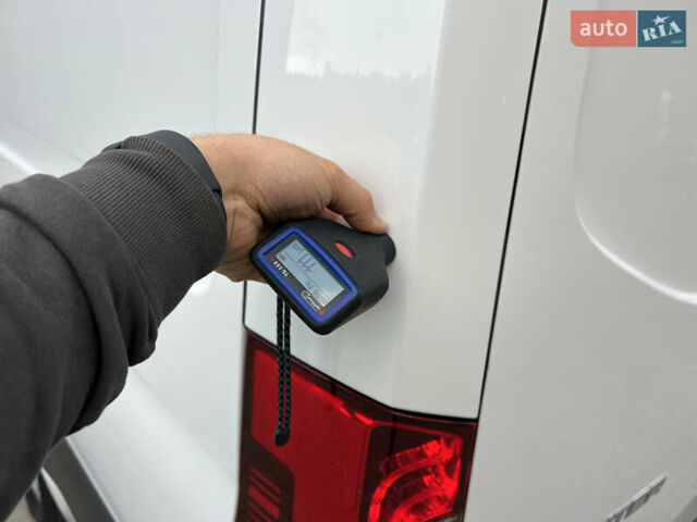 Белый Мерседес Sprinter, объемом двигателя 2.2 л и пробегом 253 тыс. км за 24700 $, фото 179 на Automoto.ua
