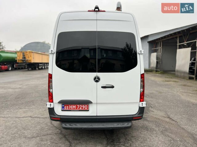 Белый Мерседес Sprinter, объемом двигателя 2 л и пробегом 237 тыс. км за 25499 $, фото 6 на Automoto.ua