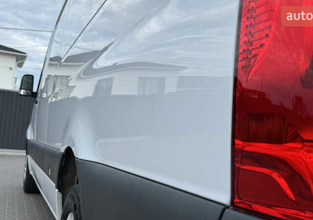 Белый Мерседес Sprinter, объемом двигателя 1.95 л и пробегом 241 тыс. км за 25900 $, фото 19 на Automoto.ua