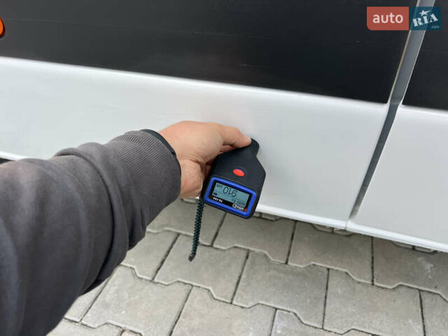 Белый Мерседес Sprinter, объемом двигателя 2.2 л и пробегом 253 тыс. км за 24700 $, фото 196 на Automoto.ua