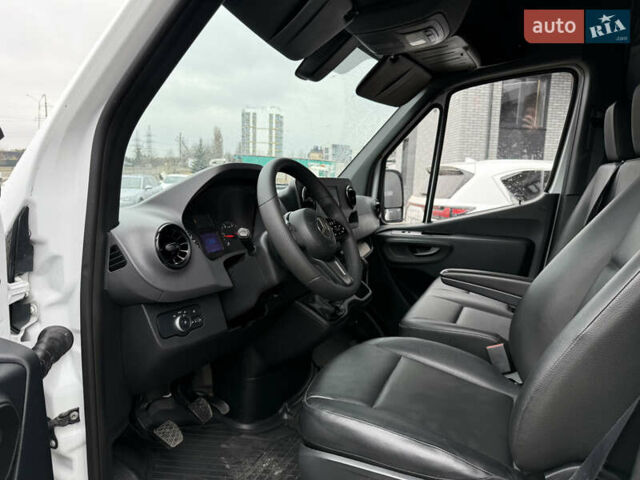 Белый Мерседес Sprinter, объемом двигателя 1.99 л и пробегом 171 тыс. км за 24900 $, фото 28 на Automoto.ua