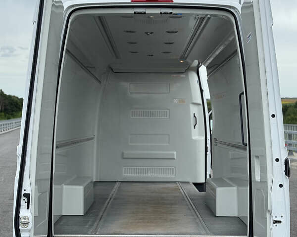 Белый Мерседес Sprinter, объемом двигателя 2.2 л и пробегом 299 тыс. км за 25900 $, фото 28 на Automoto.ua