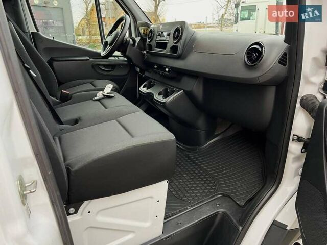 Белый Мерседес Sprinter, объемом двигателя 0 л и пробегом 10 тыс. км за 21500 $, фото 24 на Automoto.ua
