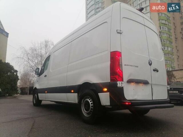 Белый Мерседес Sprinter, объемом двигателя 0 л и пробегом 25 тыс. км за 19900 $, фото 13 на Automoto.ua