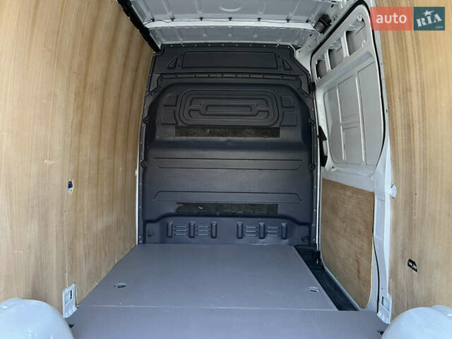 Белый Мерседес Sprinter, объемом двигателя 2 л и пробегом 111 тыс. км за 25999 $, фото 27 на Automoto.ua